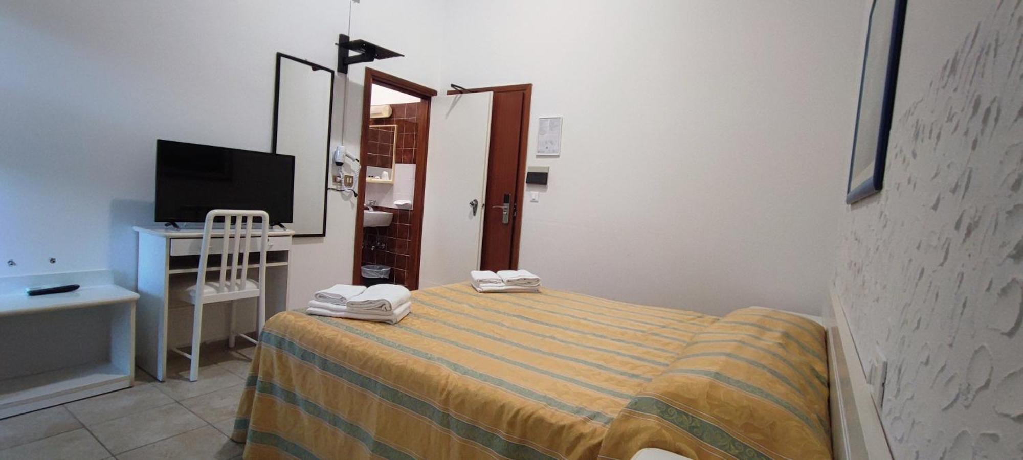 Hotel Zeus Lido Di Classe Room Only Luaran gambar
